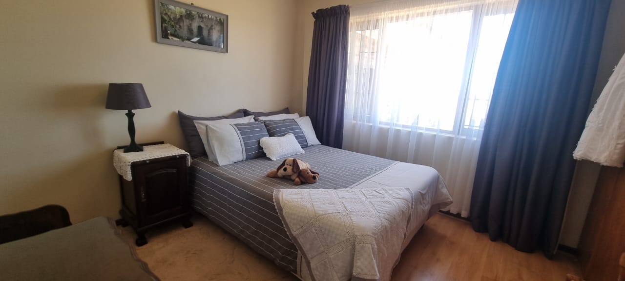 4 Bedroom Property for Sale in Hartenbos Heuwels Western Cape